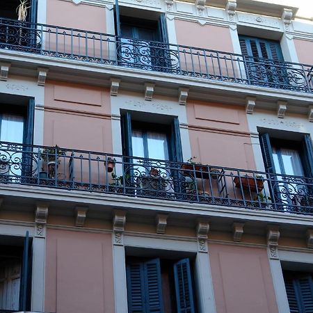 Hostal Dos Naciones Madrid Exterior photo